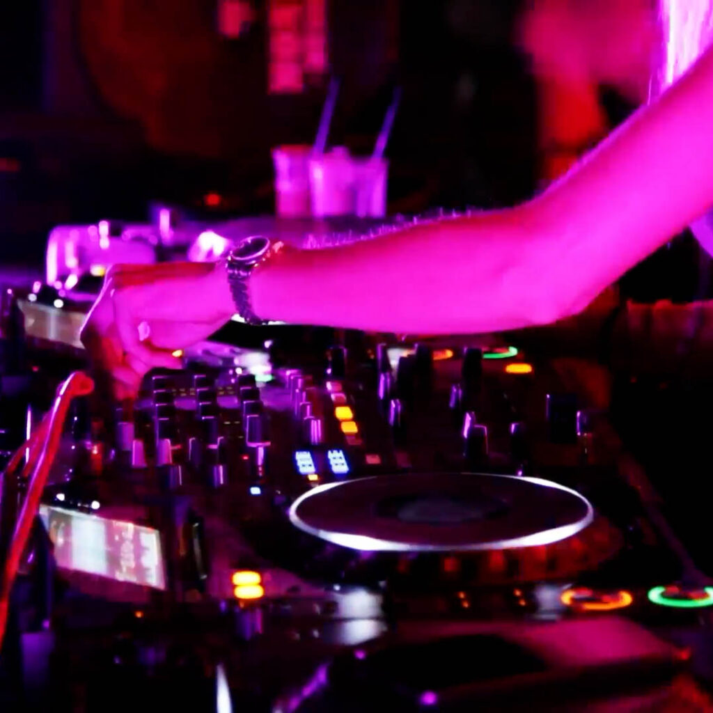 Club Image - OM Art x Music